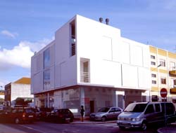 Edifício em Gaveto, 1999